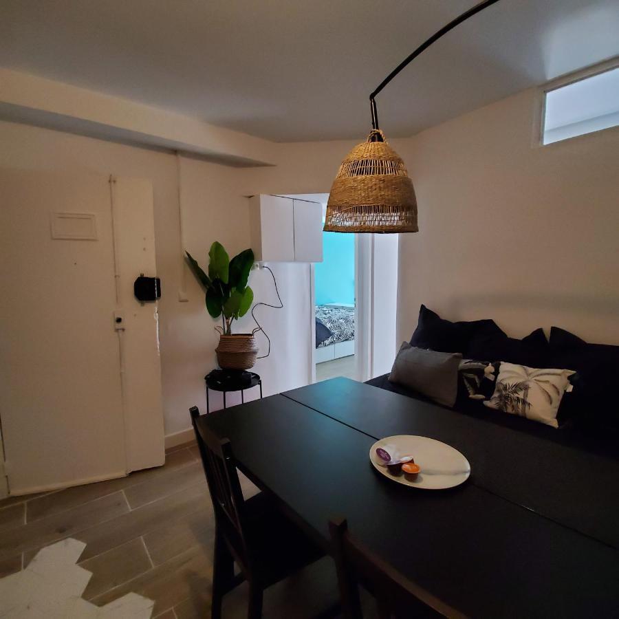 Appartement Joli T4 rénové climatisé entre St Charles/le Vieux-port à Marseille Extérieur photo