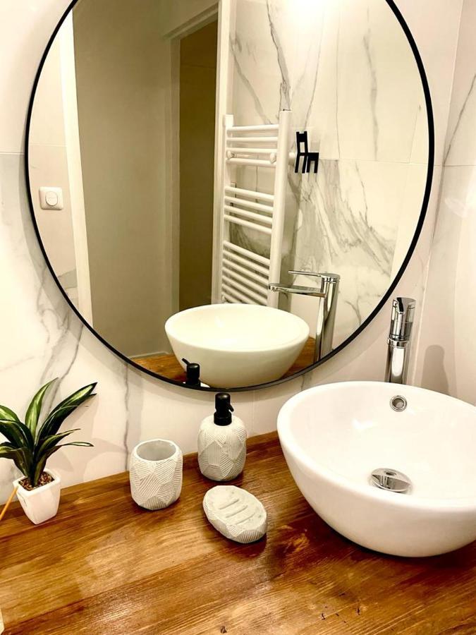 Appartement Joli T4 rénové climatisé entre St Charles/le Vieux-port à Marseille Extérieur photo